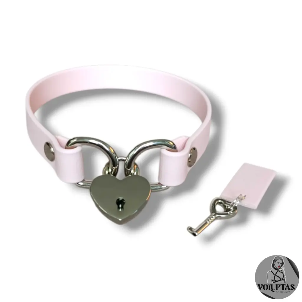 Collier AMARA en cuir vegan rose pastel avec cadenas — Sur mesure avec texte personnalisable en option - 16 ou 25mm de largeur