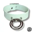 Collier TOTALIA en cuir vegan menthe — Texte en option sur les côtés