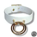 Collier TOTALIA en cuir vegan blanc — Texte en option sur les côtés