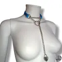 Collier martingale / étrangleur TENEXIA en cuir vegan bleu — Sur mesure avec texte personnalisable en option - 16 ou 25mm de largeur 