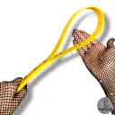 Slapper FERA avec pics en cuir vegan jaune tournesol —  Texte en option personnalisable (+couleur au choix)