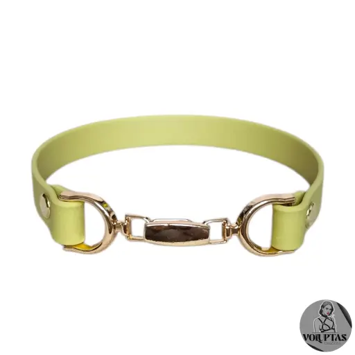 Collier ADORA en cuir vegan kaki — Sur mesure avec texte personnalisable en option 