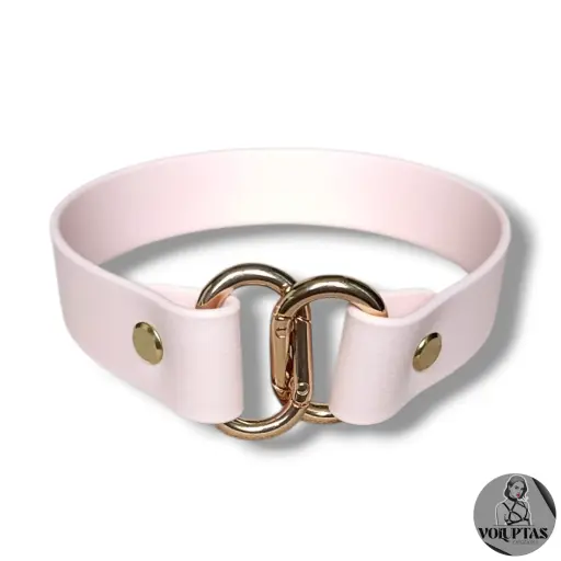 Collier NEXA en cuir vegan rose pastel — Sur mesure avec texte personnalisable en option